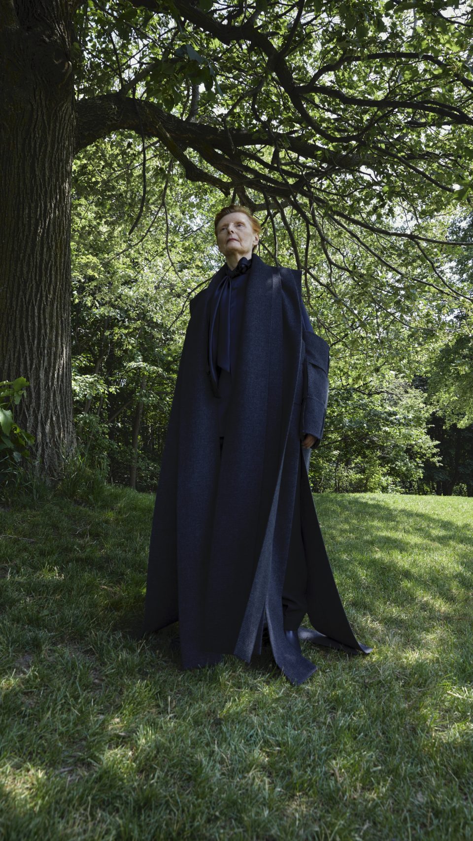 Manteau piece unique en cashmere fait a montreal par l'artiste et creatrice Maria Karimi